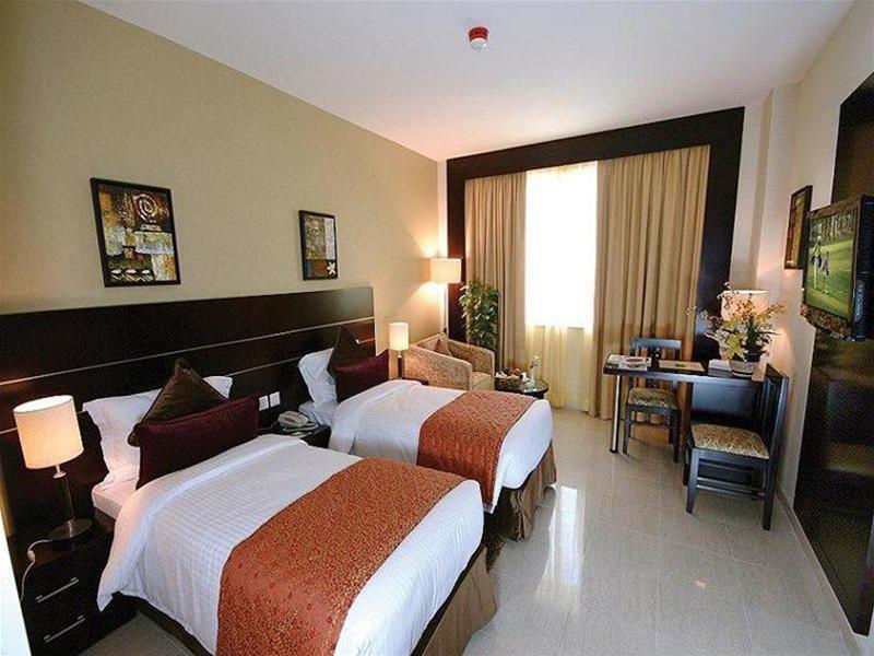 Landmark Riqqa Hotel Dubai Ngoại thất bức ảnh