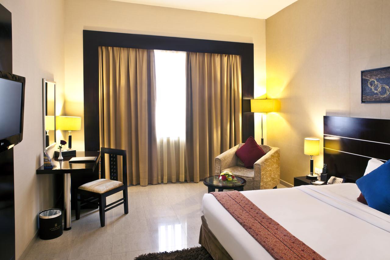 Landmark Riqqa Hotel Dubai Ngoại thất bức ảnh