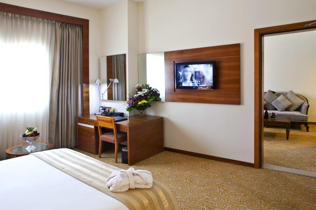 Landmark Riqqa Hotel Dubai Ngoại thất bức ảnh