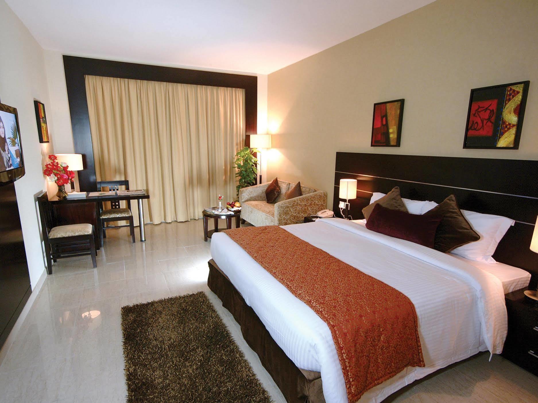 Landmark Riqqa Hotel Dubai Ngoại thất bức ảnh