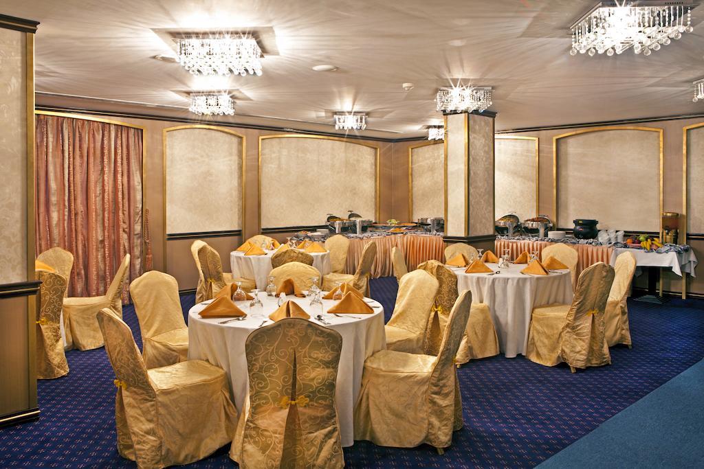 Landmark Riqqa Hotel Dubai Ngoại thất bức ảnh