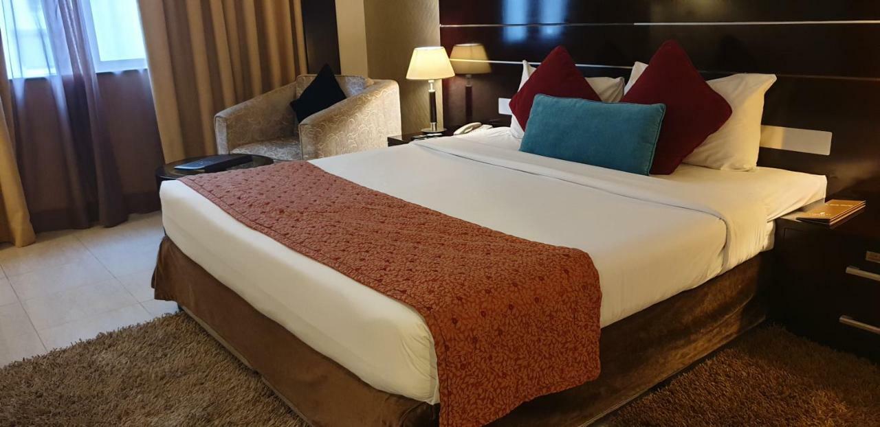 Landmark Riqqa Hotel Dubai Ngoại thất bức ảnh