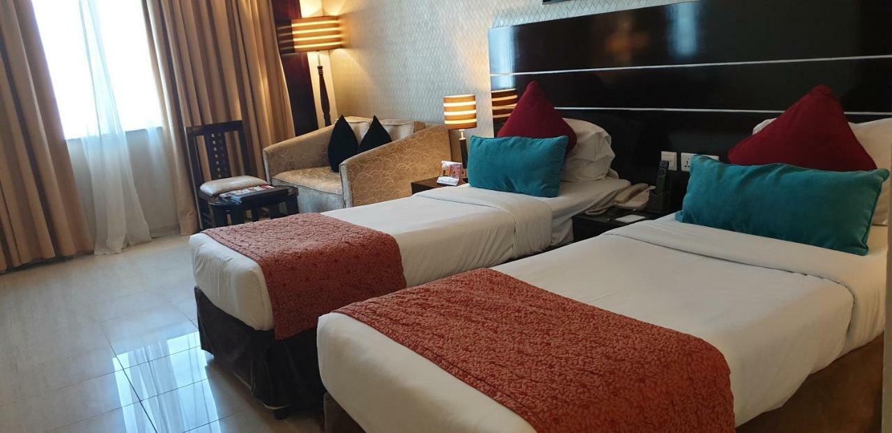 Landmark Riqqa Hotel Dubai Ngoại thất bức ảnh